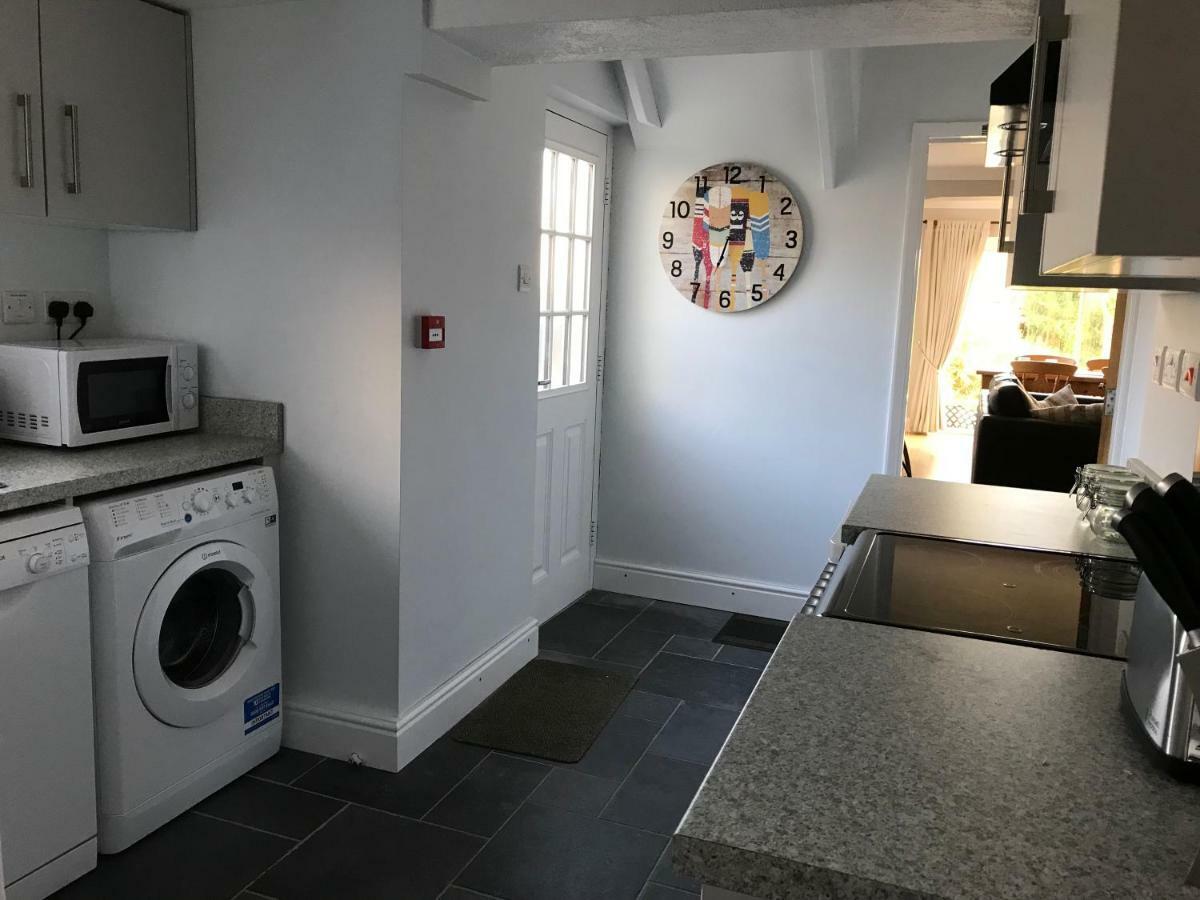 The Hollies Apartment Sidmouth Eksteriør billede
